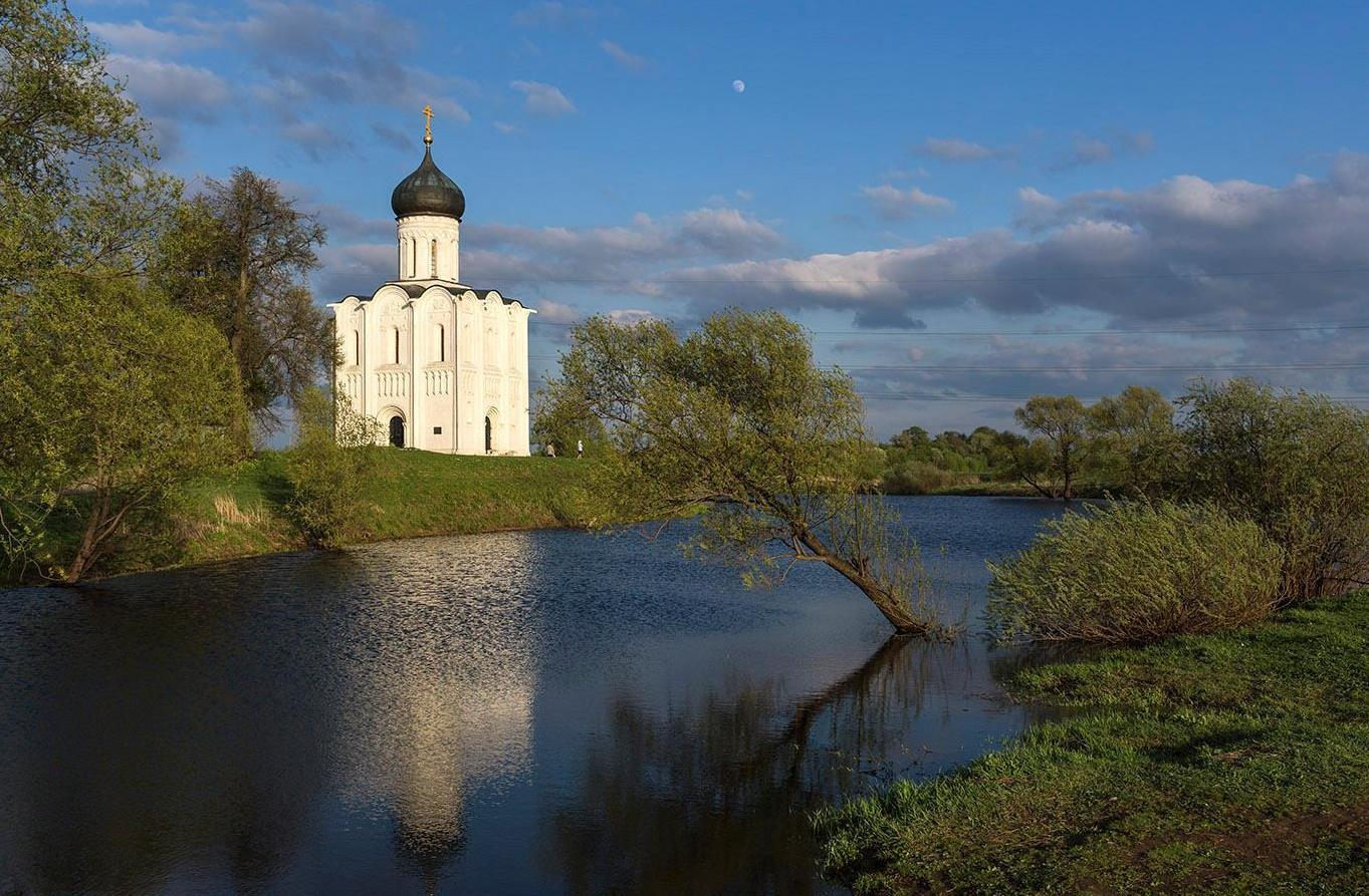 Church of the Intercession on Nerl River. Vladimir oblast.